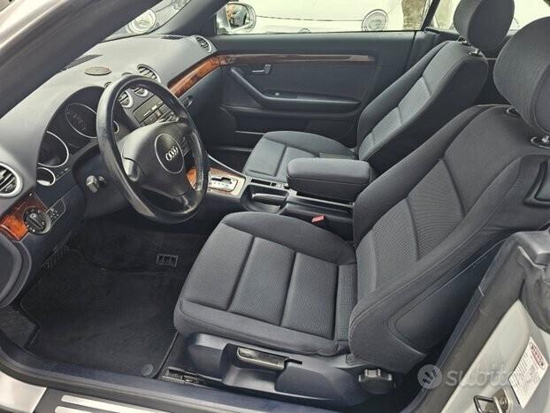 AUDI A4 CABRIO 2.5 V6 tdi 163cv