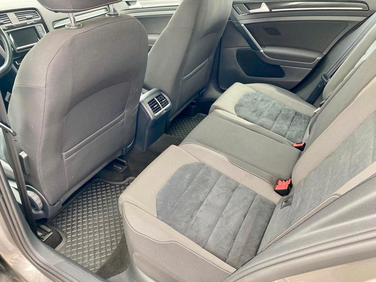 Volkswagen Golf 1.6 TDI 110 CV DSG Highline Business