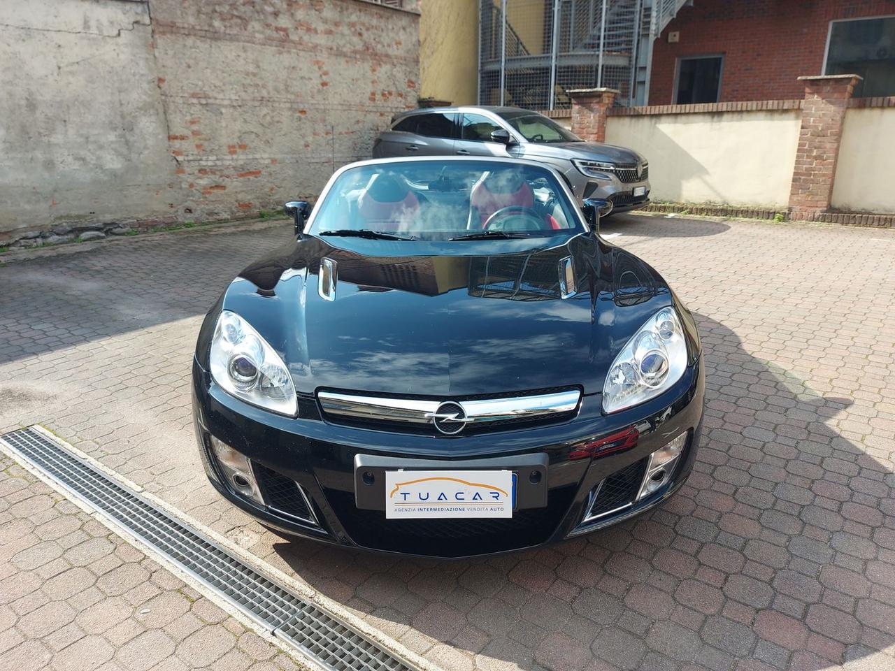 Opel GT 2.0 Turbo --