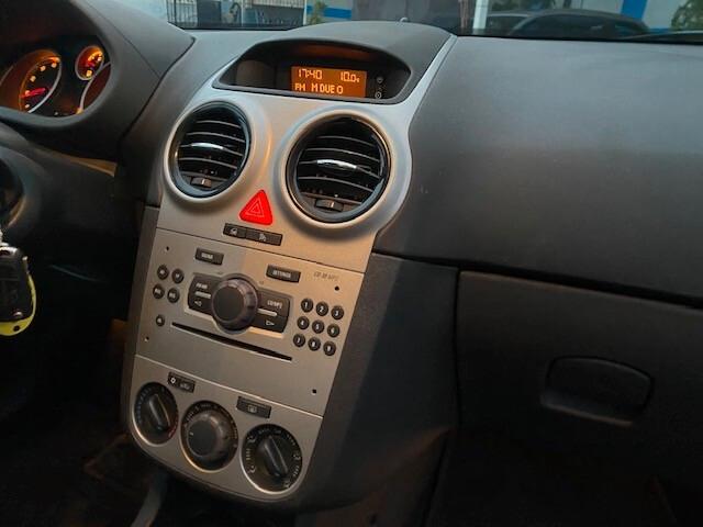 Opel Corsa 1.2 3 porte Club