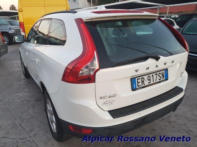 VOLVO XC60 D4 4WD Momentum