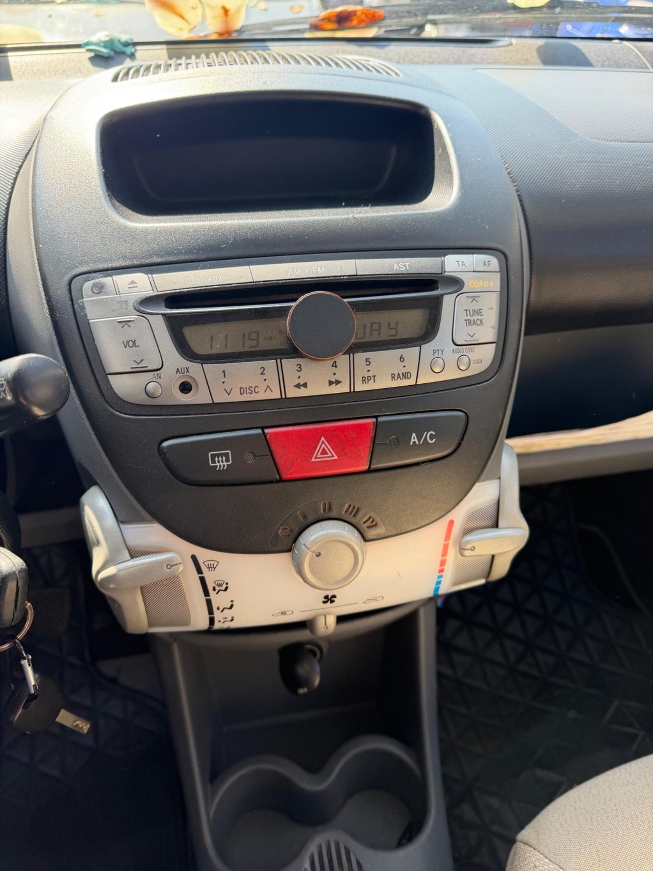 Peugeot 107 1.0 68CV 5p. Desir