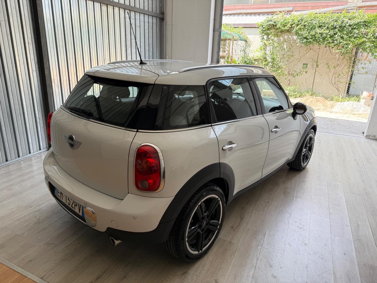 Mini One D Countryman guidabile da neopatentati