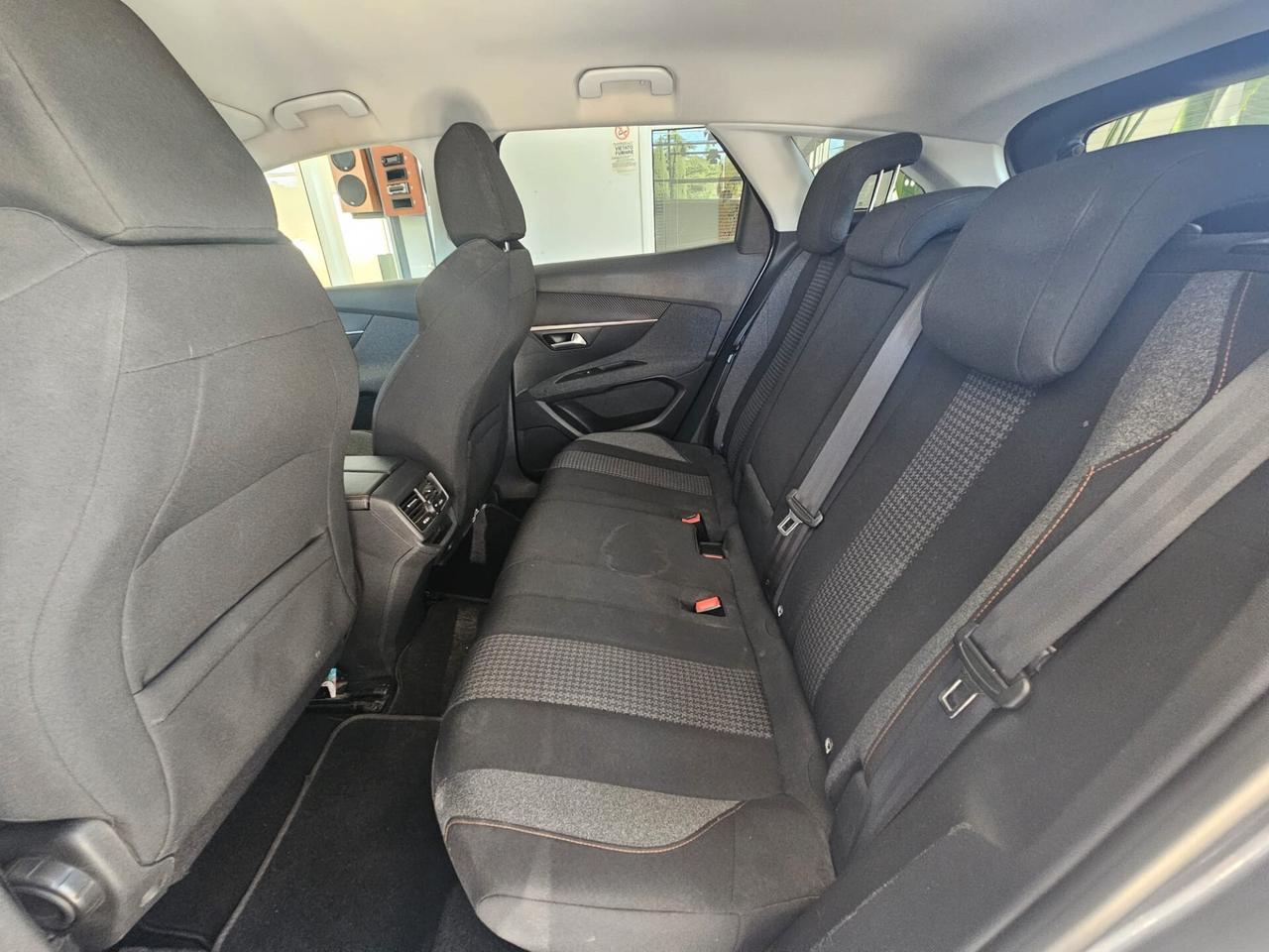 Peugeot 3008 BlueHDi 130 S&S Allure