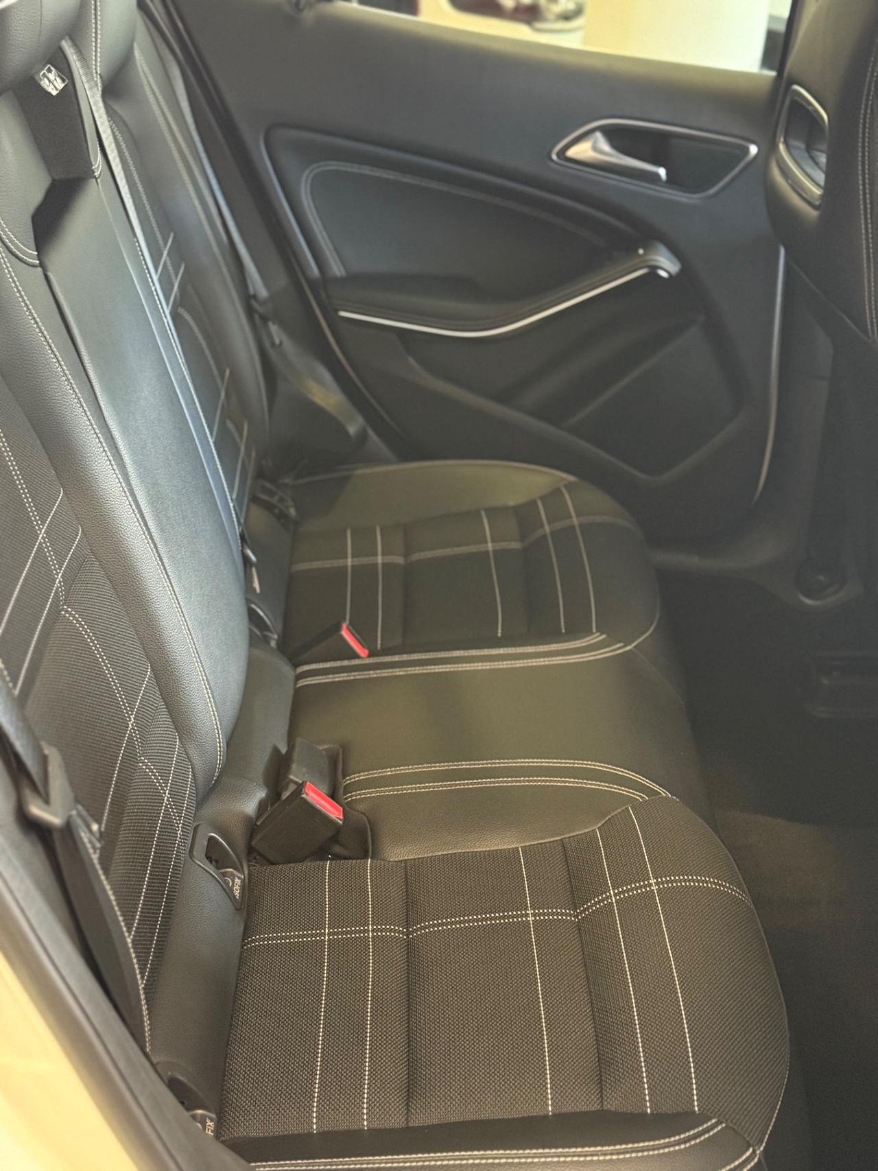 Mercedes-benz GLA 200 d Sport