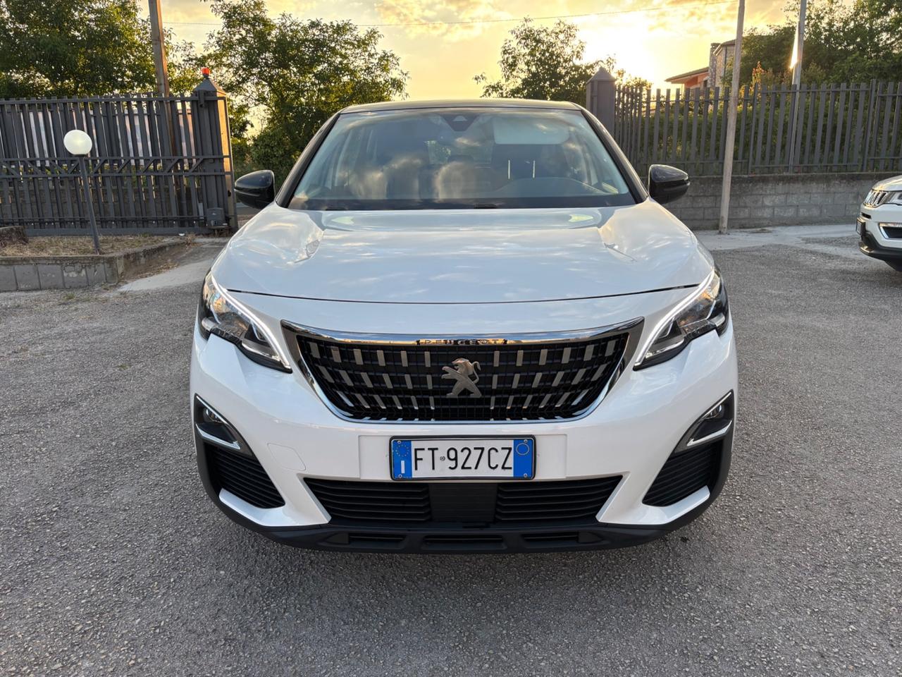 Peugeot 3008 BlueHDi 130 S&S EAT8 Business