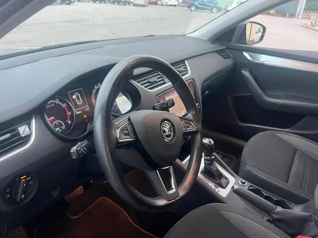 Skoda Octavia Wagon 1.5 g-tec Executive 130cv dsg