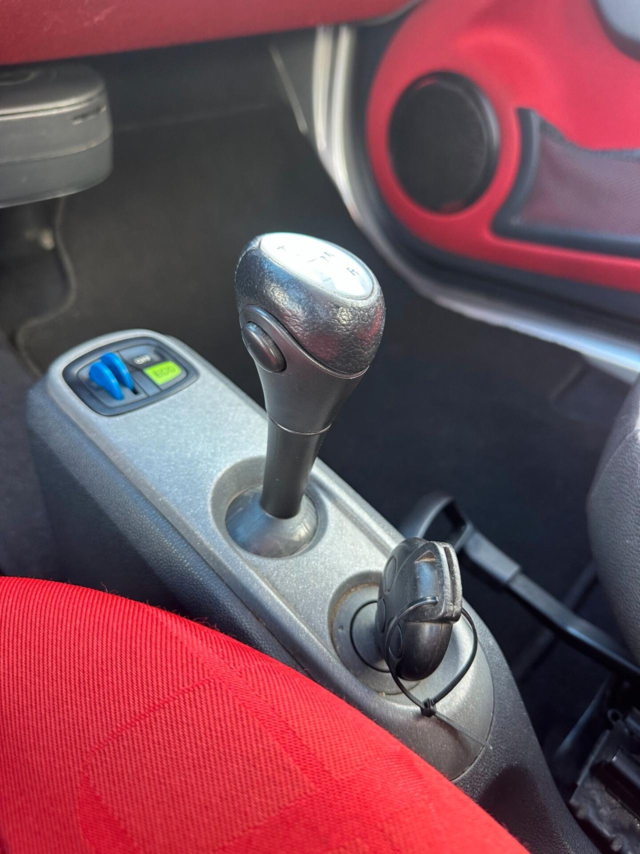 Smart 451 (MOTORE E FRIZIONE NUOVI CON FATTURA)