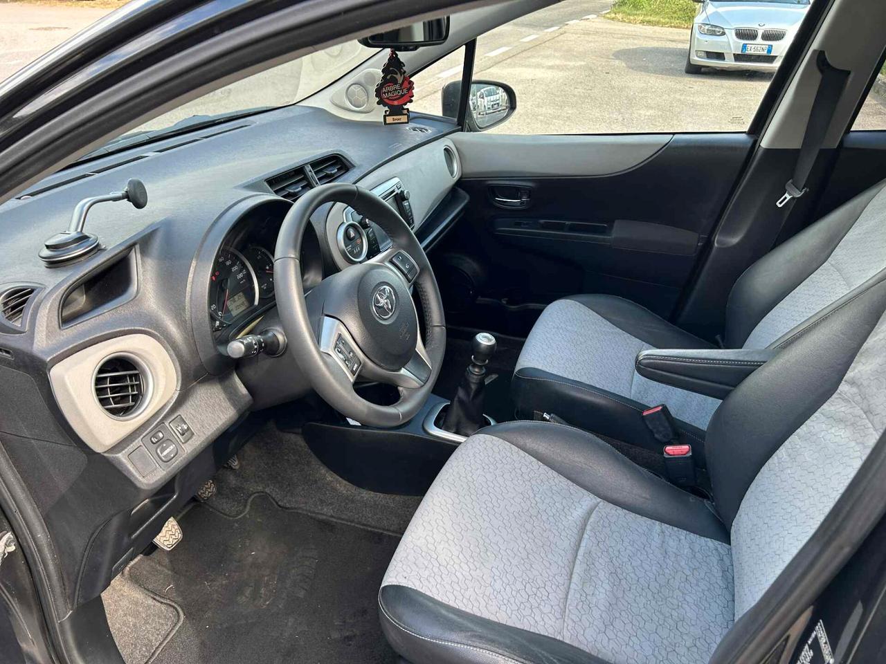Toyota Yaris 1.4 D-4D 5 porte Lounge TETTO PANORAMICO FULL