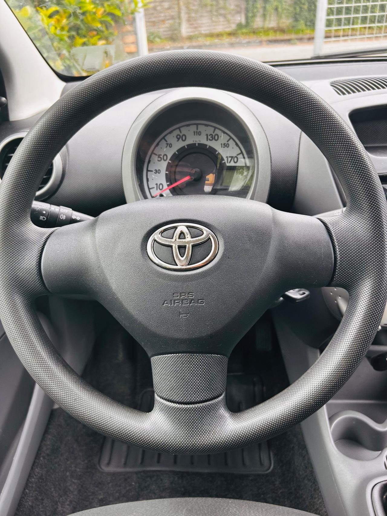 Toyota Aygo 1.0 12V VVT-i 5 porte Now