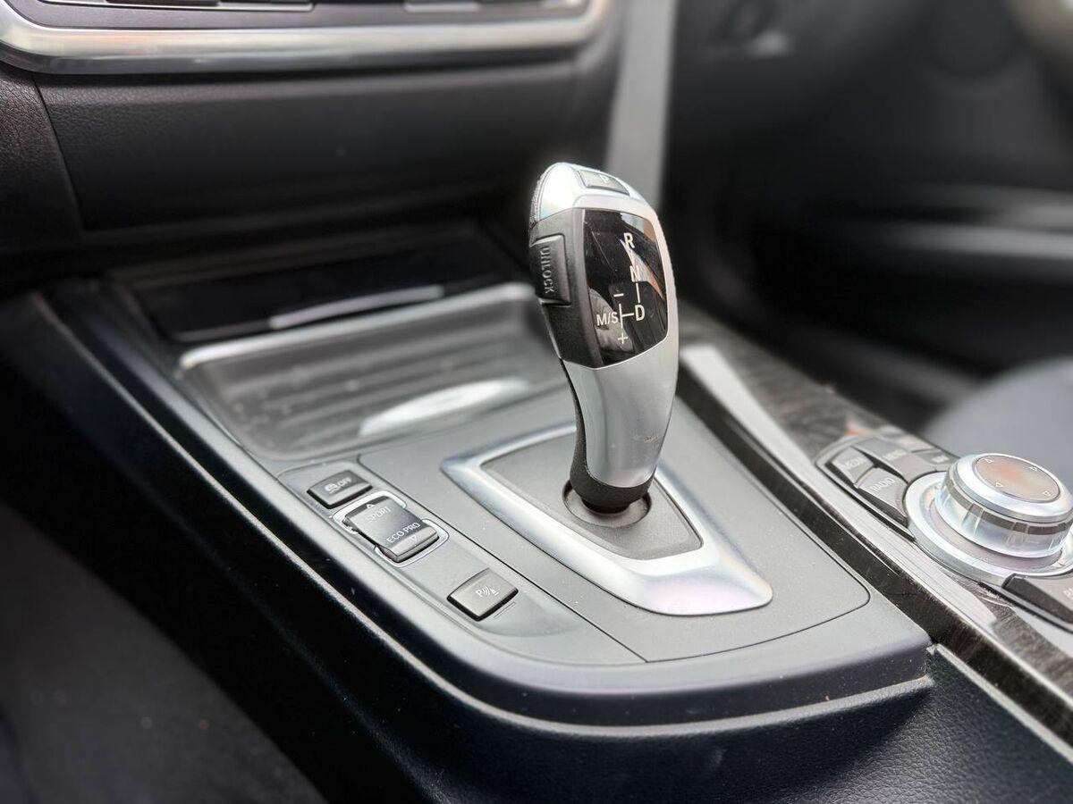 BMW Serie 3 Touring 320d xdrive Luxury navi