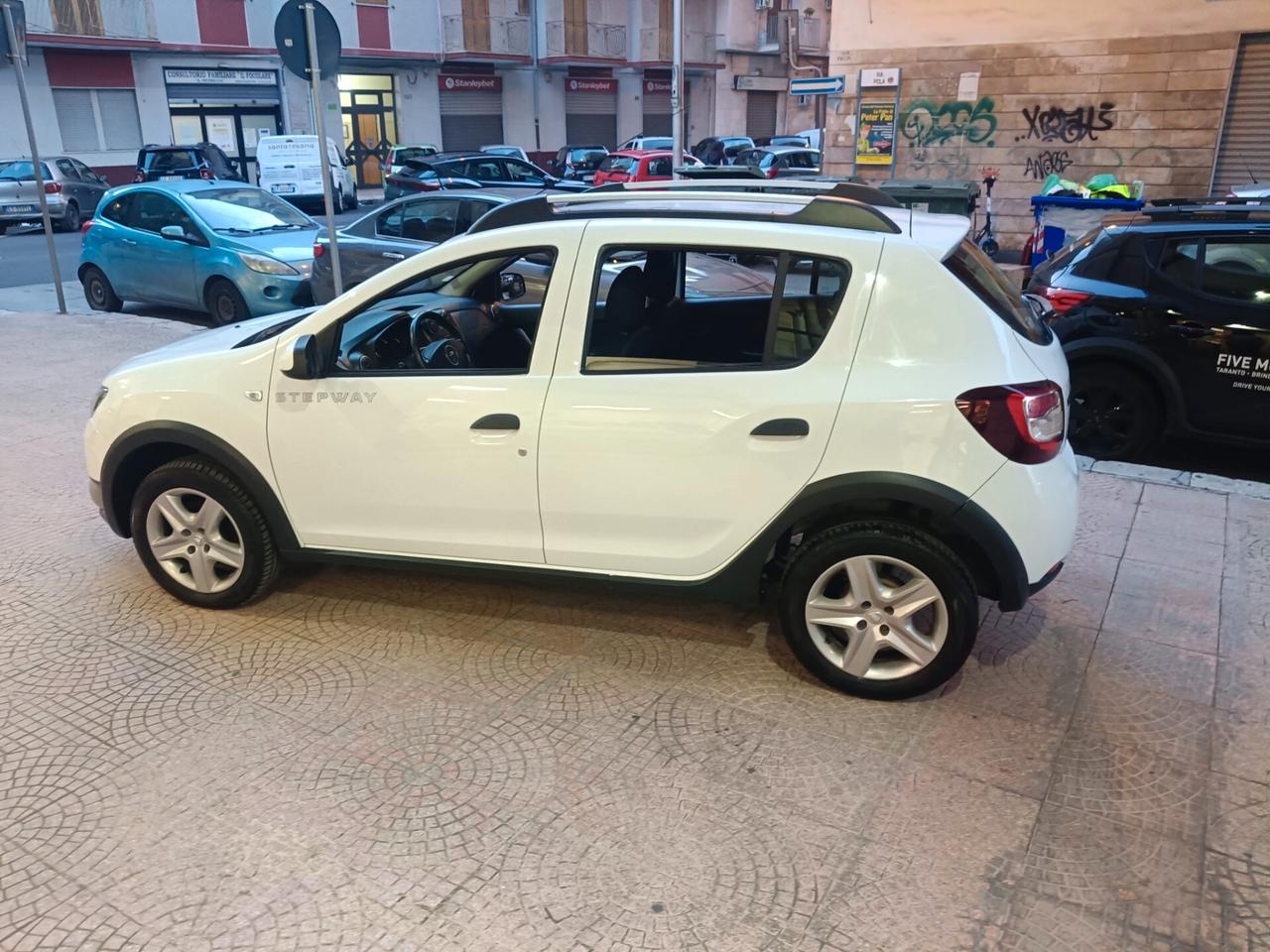 Dacia Sandero Stepway 1.5 dCi 90CV-UNIPRO-Euro8200