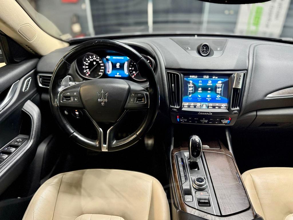 Maserati Levante 3.0 V6 275cv auto