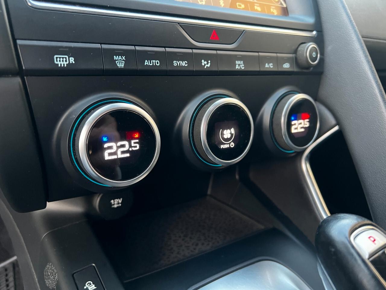 Jaguar E-Pace 2.0D 150 CV - 2018 AUTO- DYNAMIC