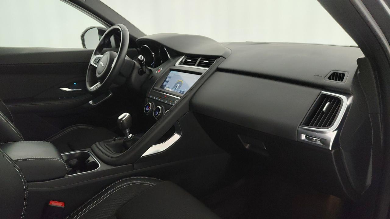JAGUAR E-Pace 2017 - E-Pace 2.0d i4 R-Dynamic SE awd 150cv