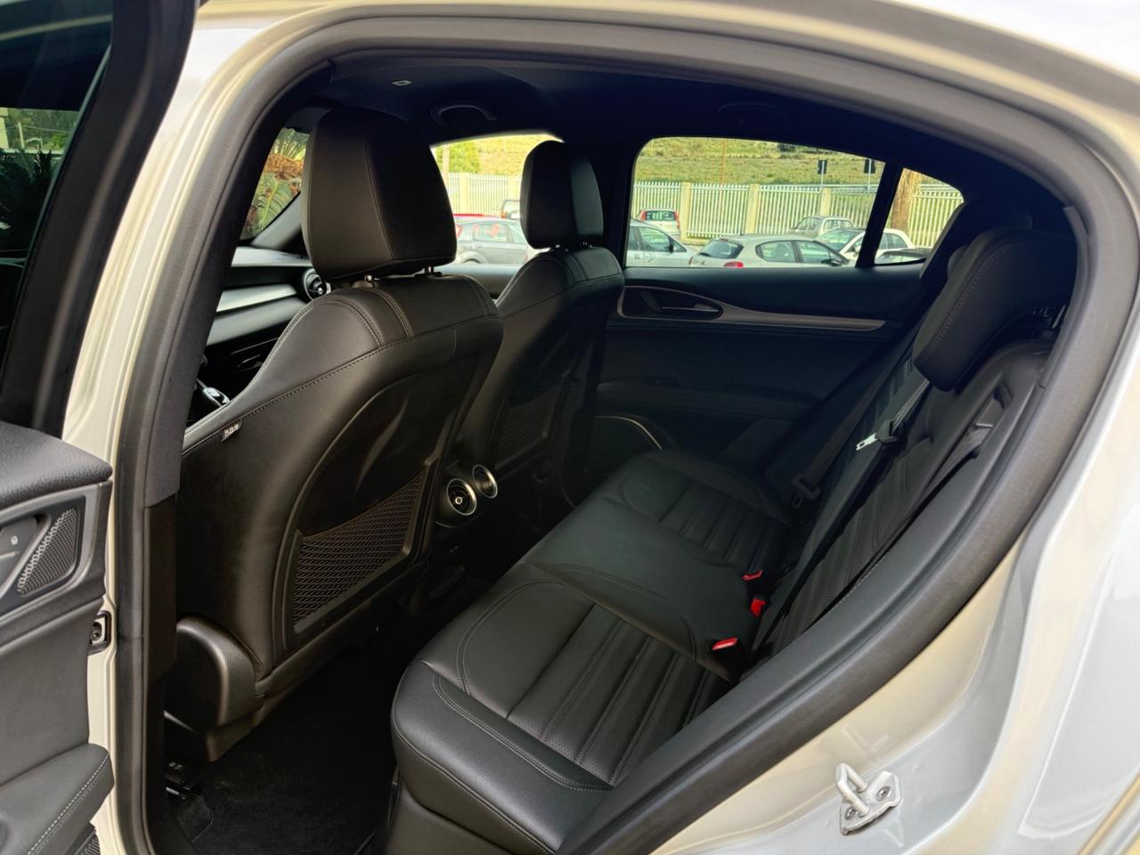 Alfa Romeo Stelvio 2.2 Turbodiesel 210 CV AT8 Q4 Veloce Tì