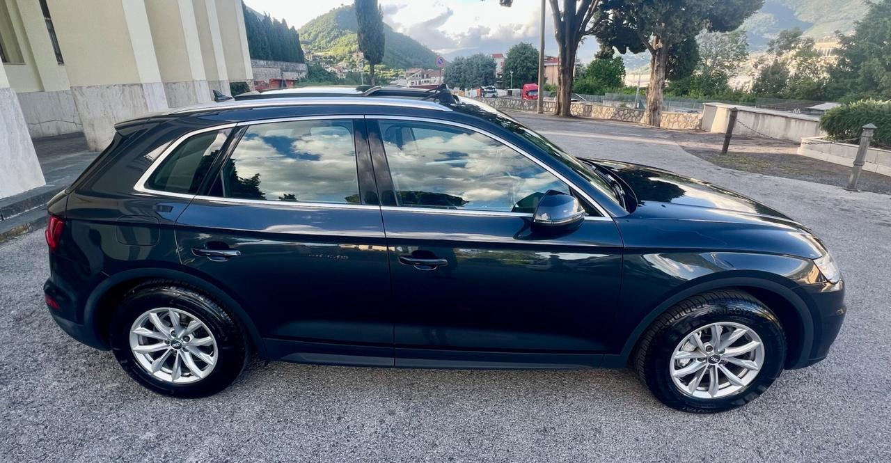 Audi Q5 2.0 TDI 150 CV Acc.Permute