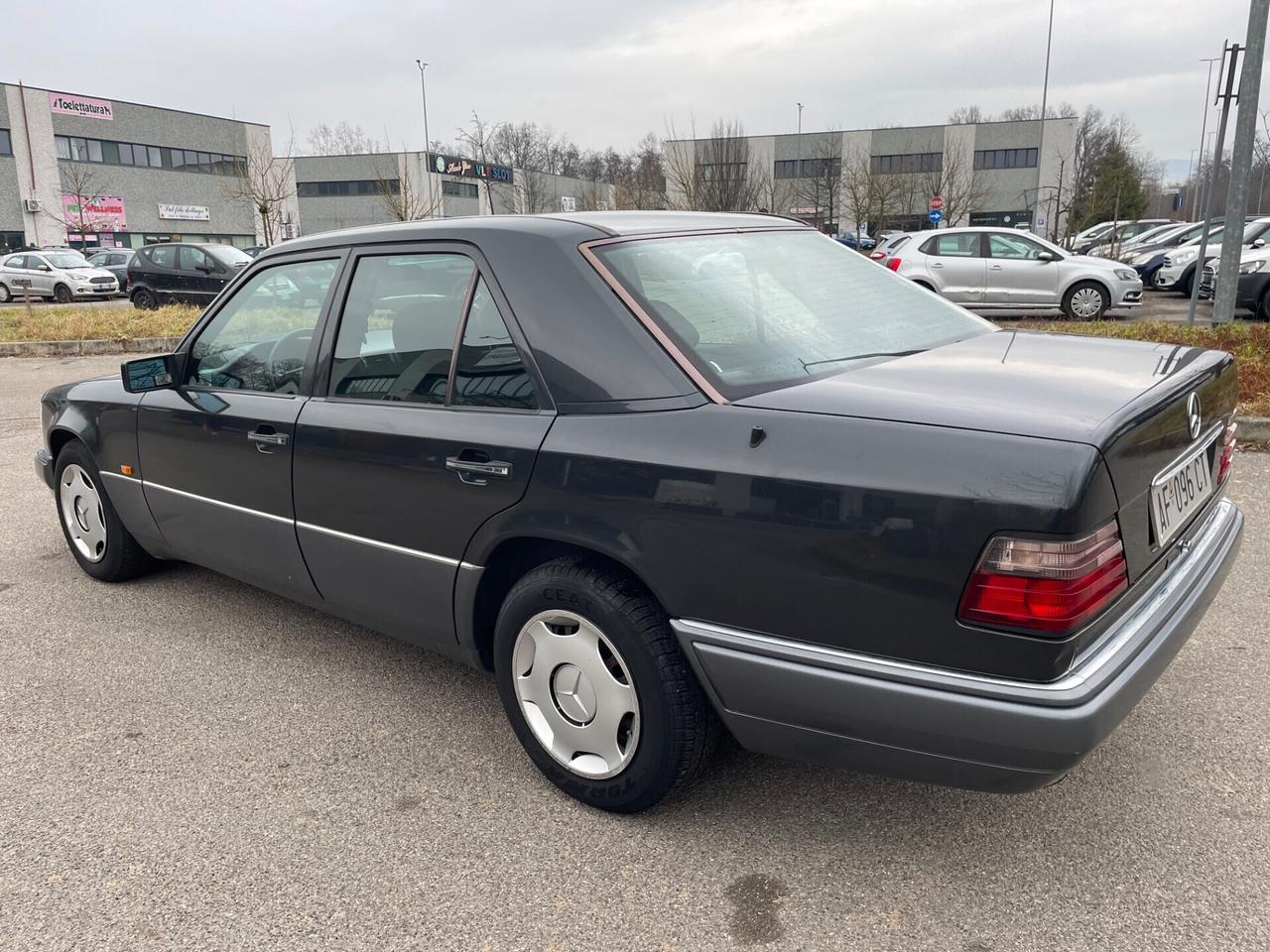 Mercedes-benz E 200 E 200 cat Elegance automatik*solo 50000km*