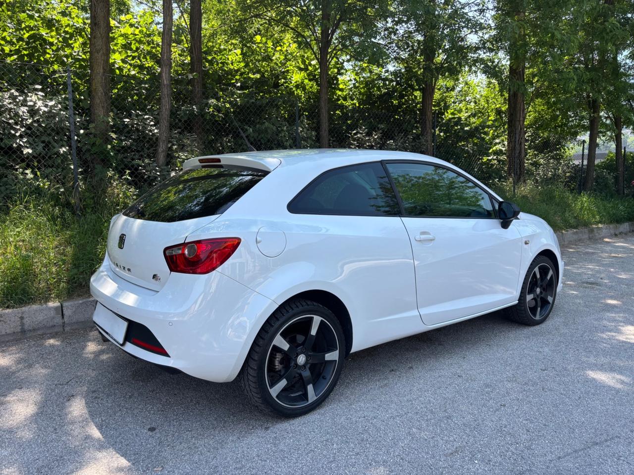 Seat Ibiza 2.0 TDI 3p FR 143cc