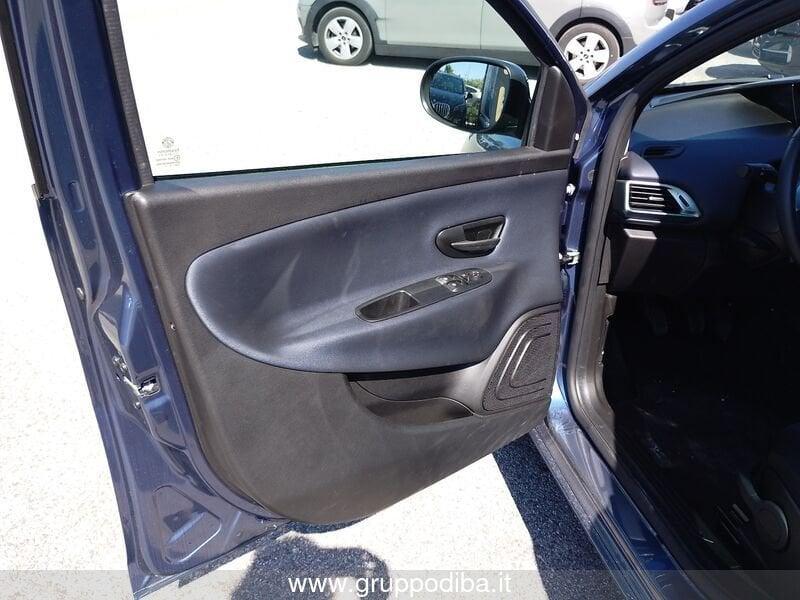 Lancia Ypsilon 11M My23 1.0 Firefly 70 CvStartstop