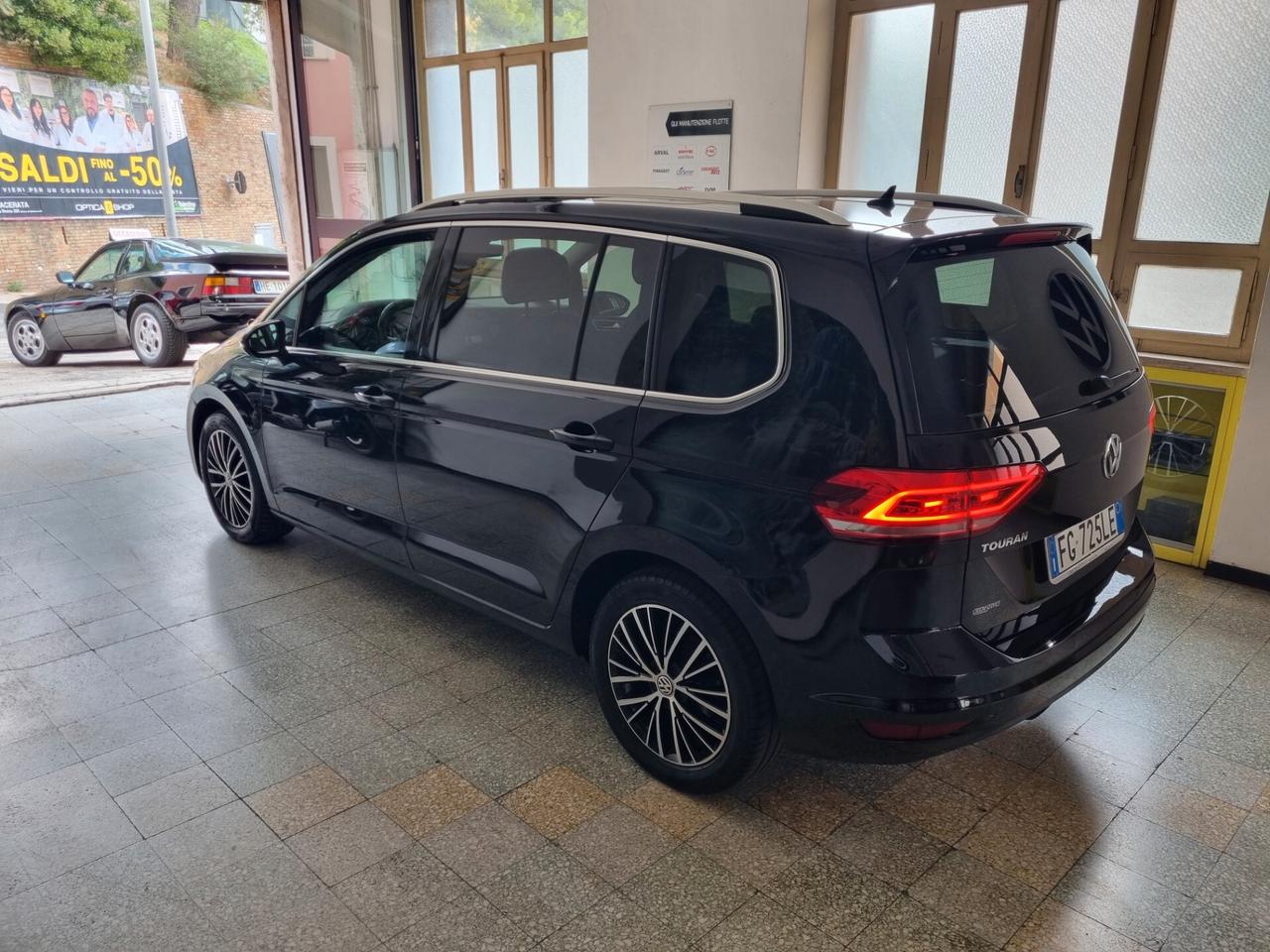 Volkswagen Touran 1.6 TDI 115 CV DSG 7 POSTI, FULL LED, TETTINO, KEYLESS