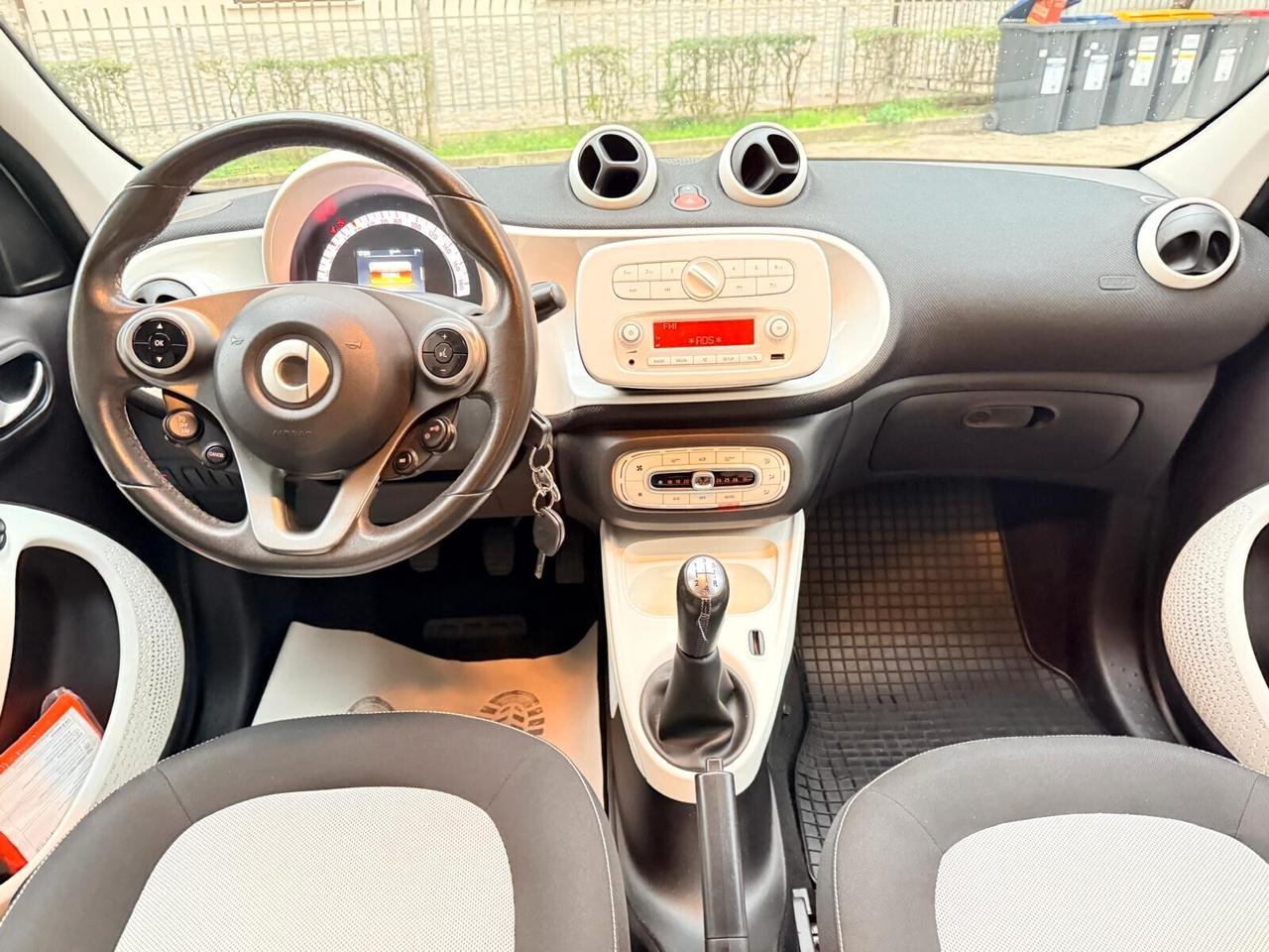 Smart ForFour 70 1.0 Passion 01/2016