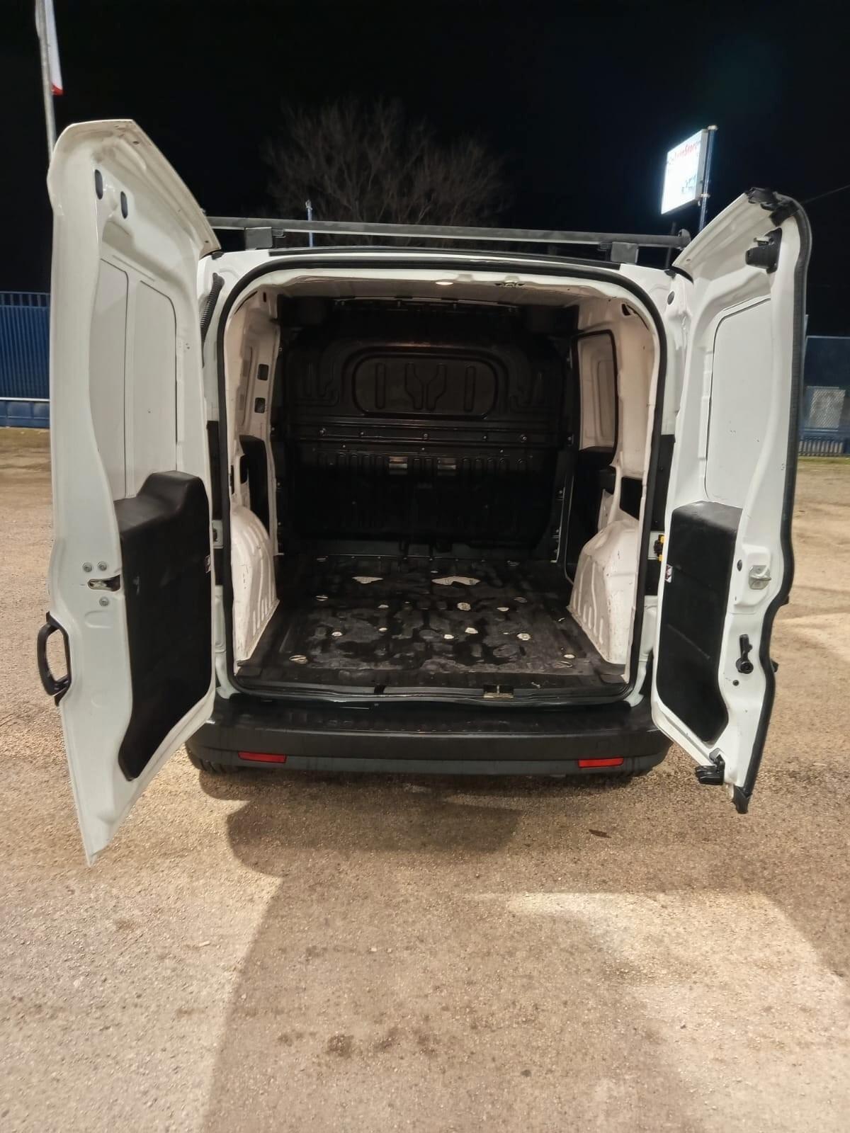 Fiat Doblo Doblò 1.6 MJT 90CV S&S PC-TN Cargo Lounge