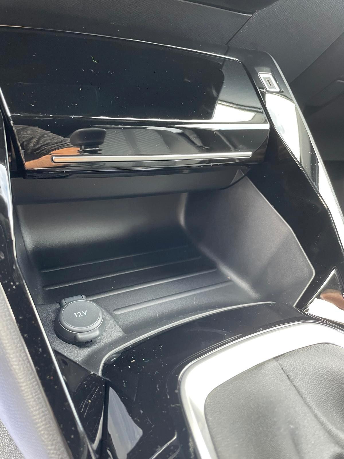 Peugeot 2008 1.2 PureTech 100 S&S Allure