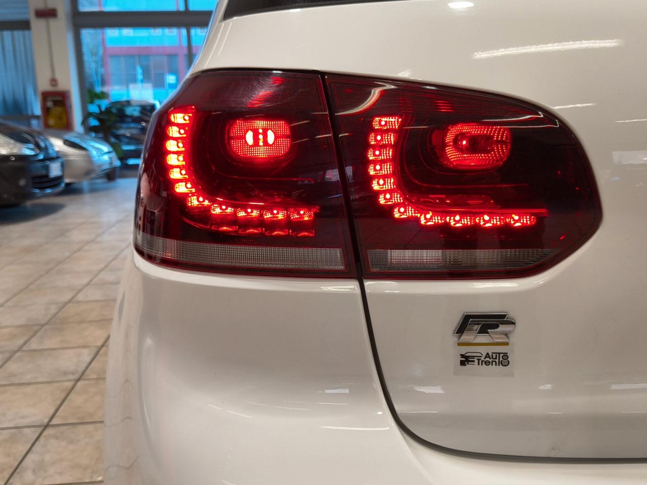 Volkswagen Golf 2.0 270 CV TSI 4x4 R DSG