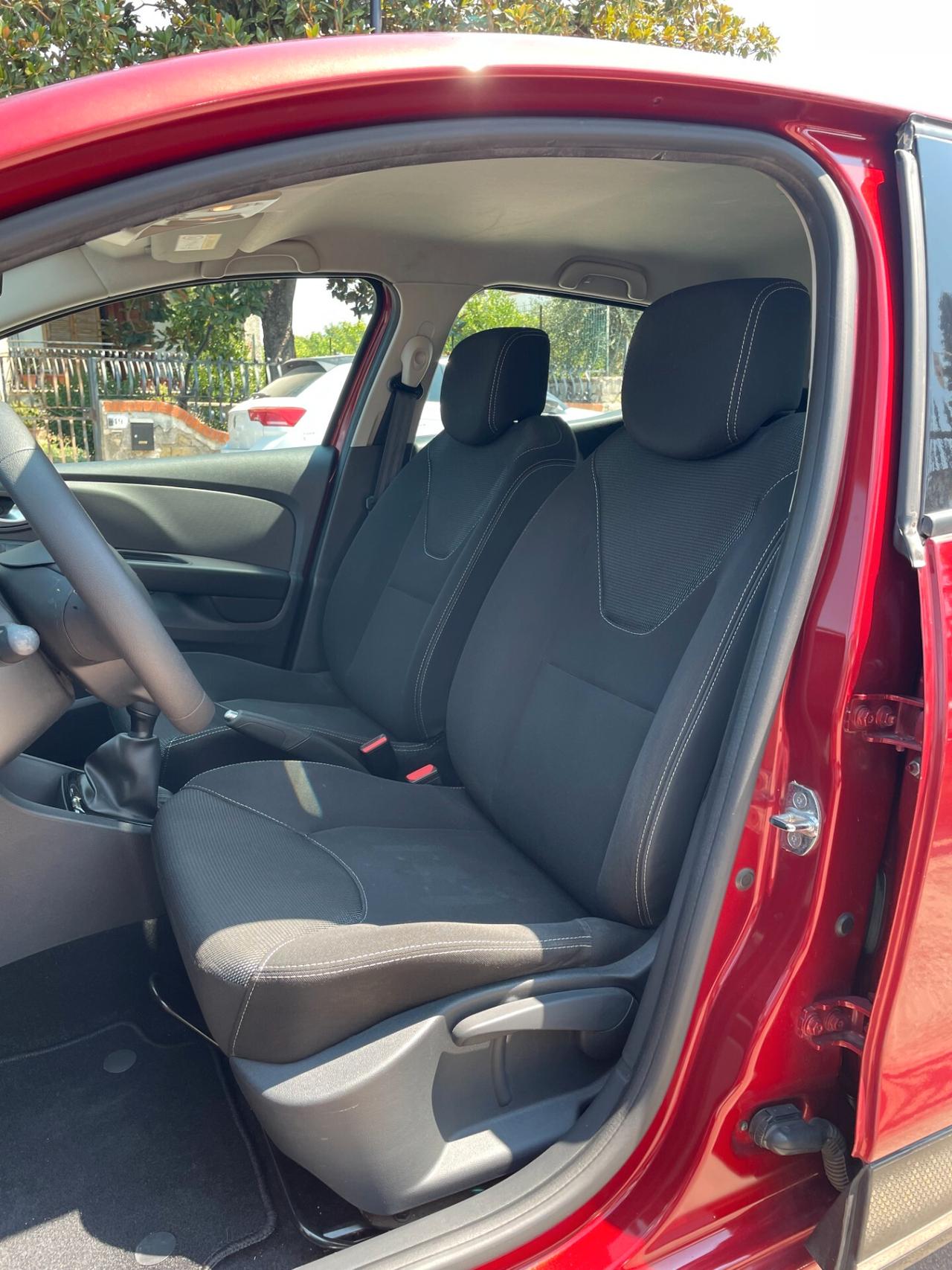 RENAULT Clio TCe 12V 90 CV GPL MOSCHINO LIFE