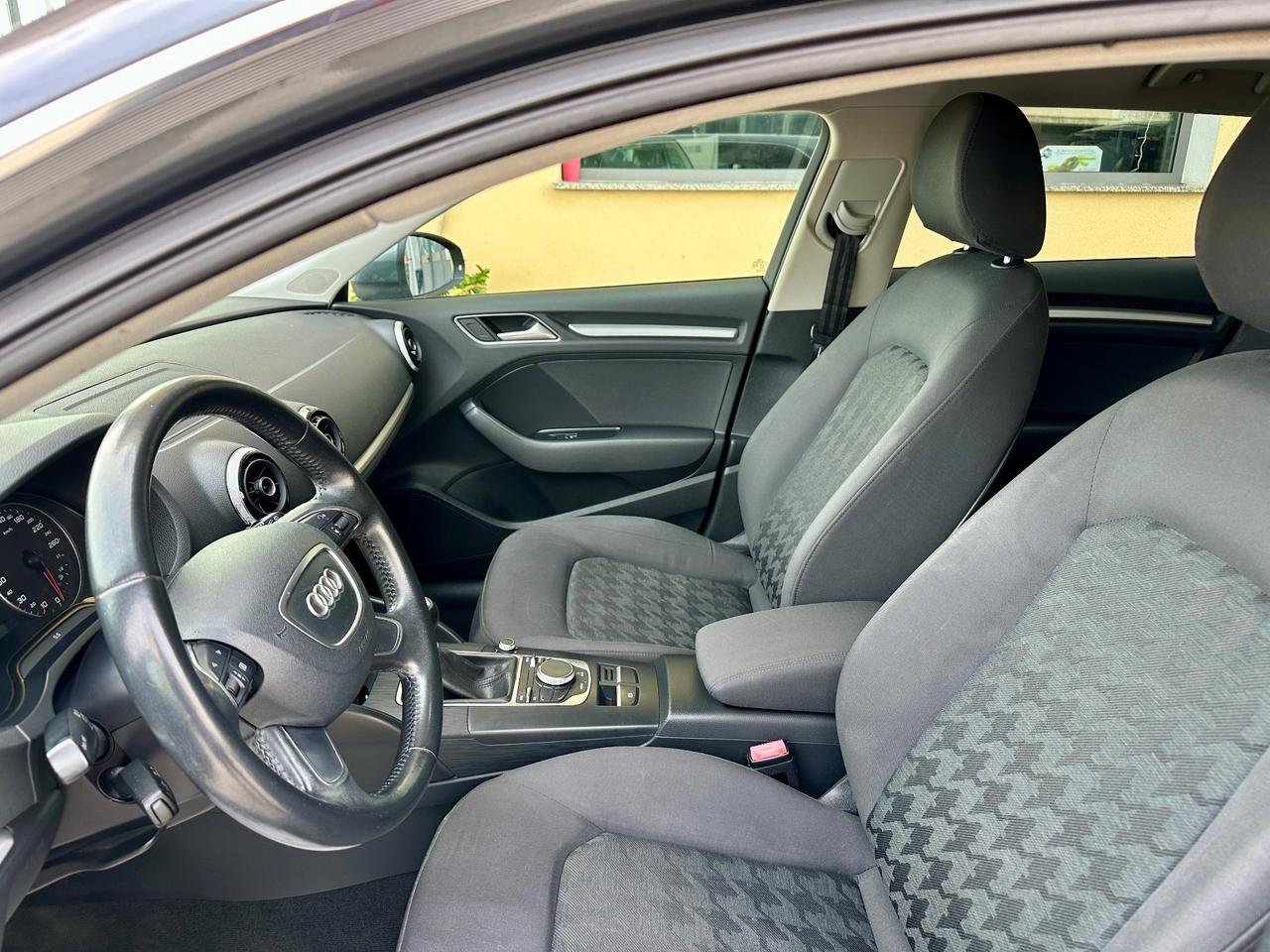 Audi A3 SPB 1.6 TDI ultra Attraction