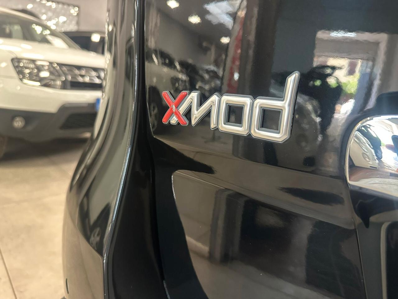 Renault Scenic Scénic XMod dCi 110 CV EDC Limited
