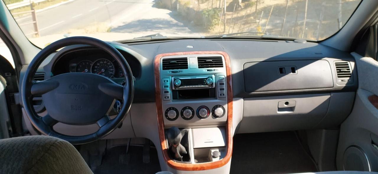 Kia Carnival 2.9 16V CRDi cat Class