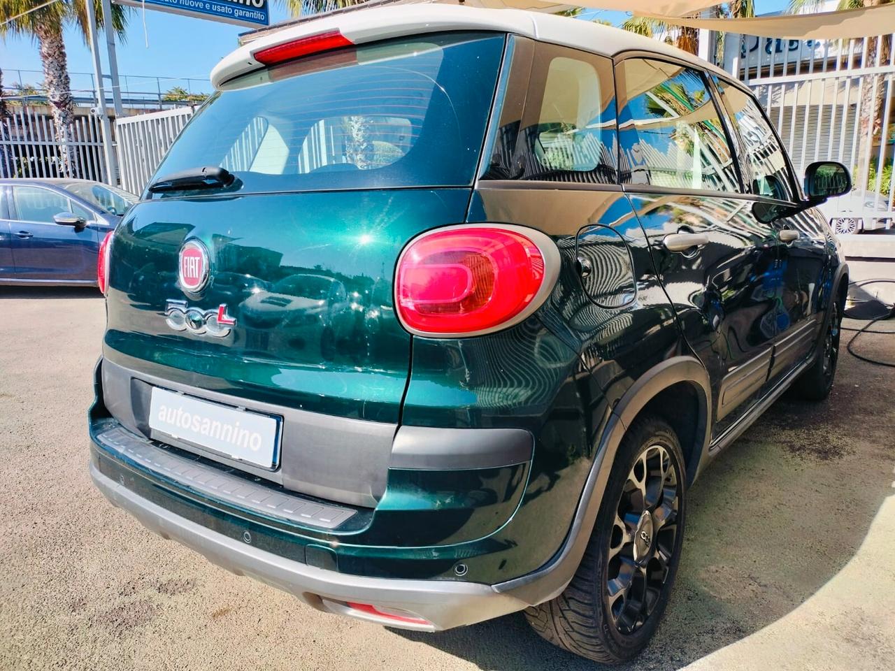 Fiat 500L 1.3 Multijet 95 CV Cross 11/2020 Verde Tetto BiancoCerchi Total black Retrocamera sensori post.