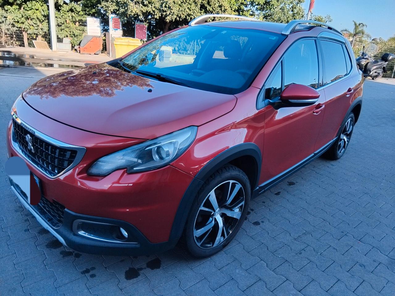 Peugeot 2008 BlueHDi 100 S&S Allure