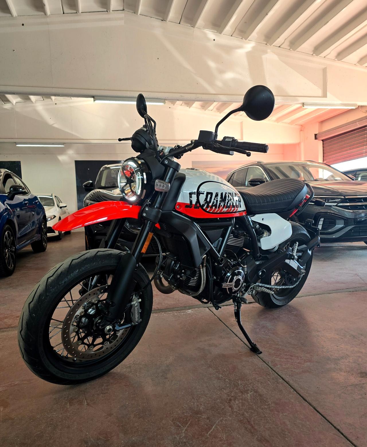 Ducati Scrambler URBAN MOTARD Nuova!