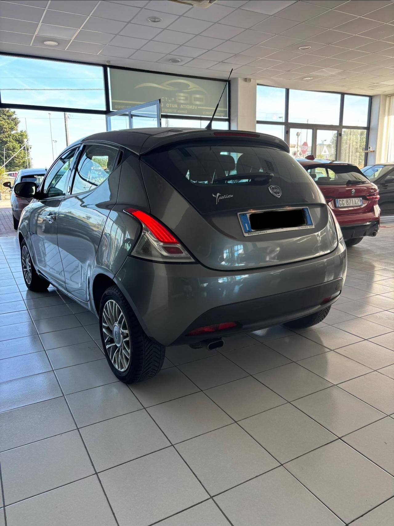 Lancia Ypsilon 1.2 69 CV 5 porte GPL Ecochic Gold