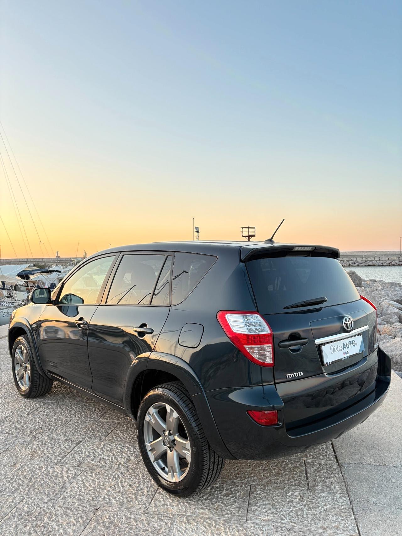 Toyota RAV 4 RAV4 2.2 D-4D 150 CV Lounge