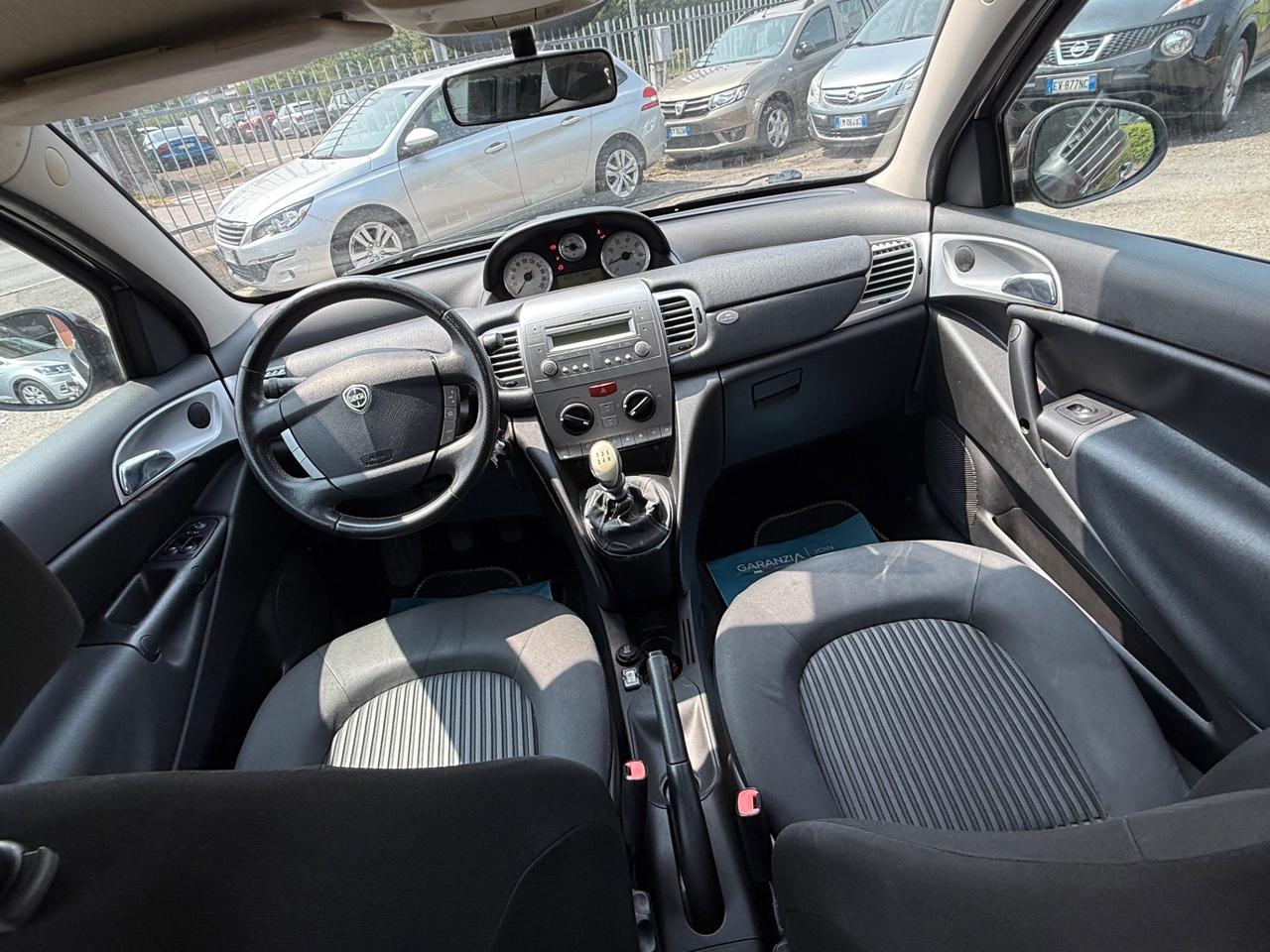 Lancia Ypsilon 1.2 69 CV Platinum