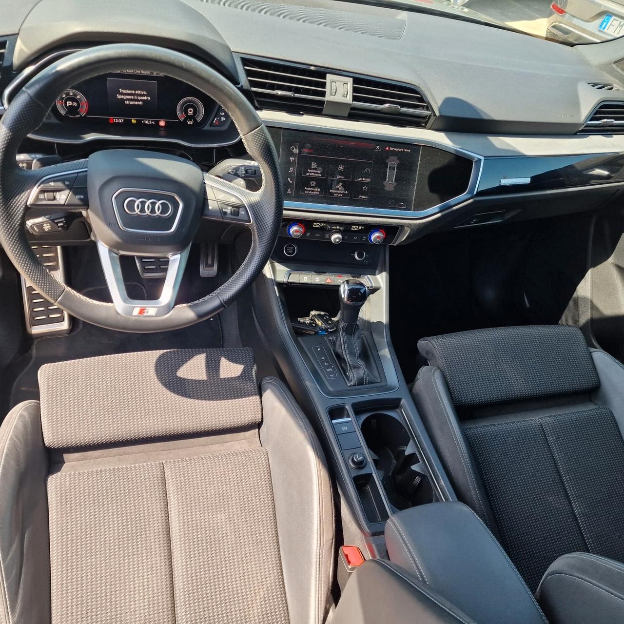 Audi Q3 SPB 35 TDI quattro S tronic line edition impeccabile UNICO PROPRIETARIO