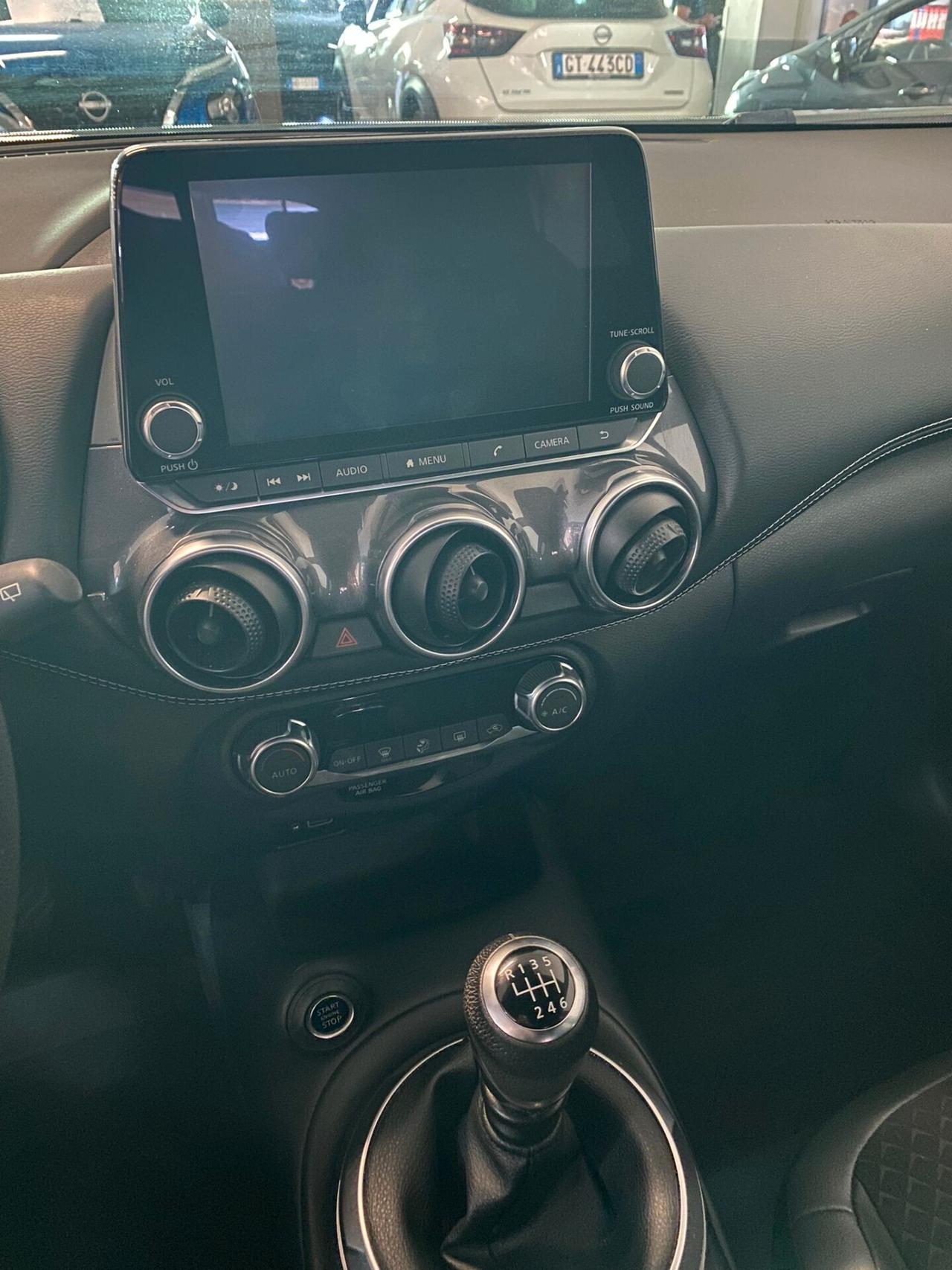 Nissan Juke 1.0 DIG-T 114 CV N-Connecta