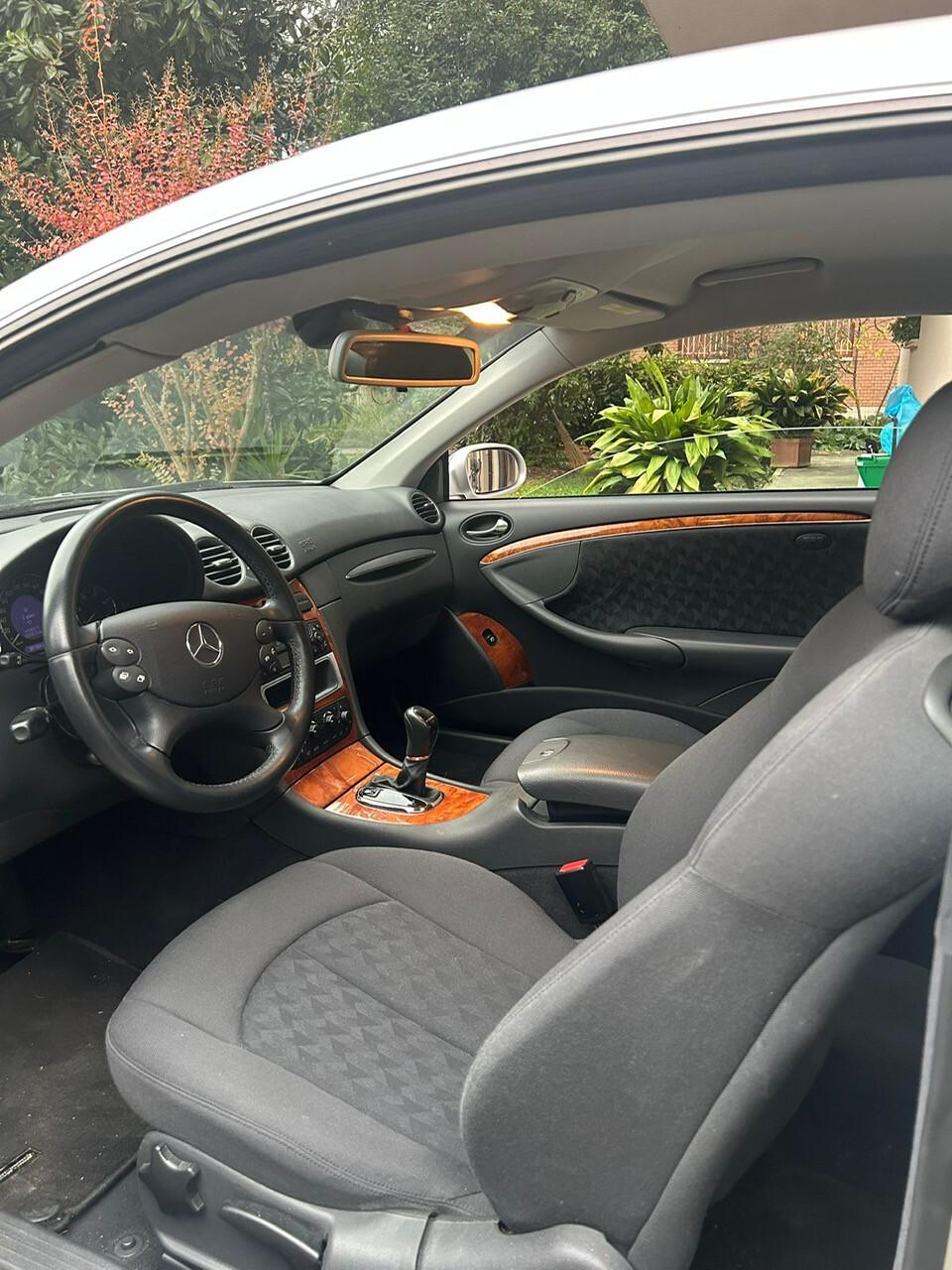 Mercedes-benz CLK 270 CDI cat Elegance