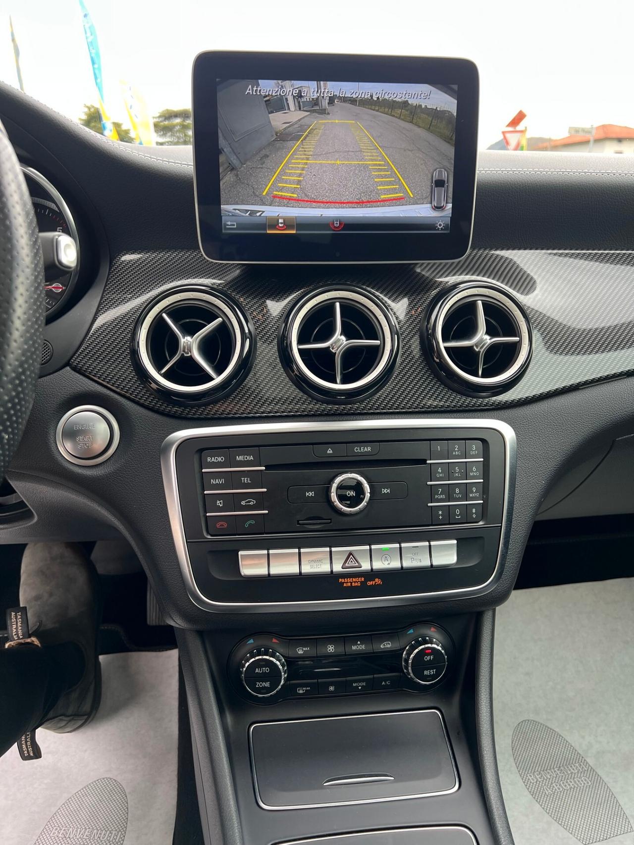 Mercedes-benz GLA 200 d Automatic Premium Night Edition