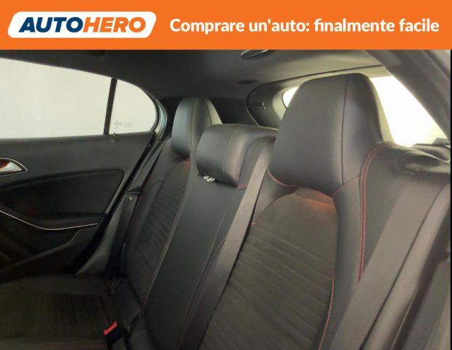 MERCEDES-BENZ GLA 200 d Automatic 4Matic Premium