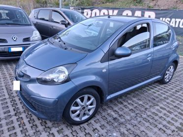 Toyota Aygo 1.0 12V VVT-i 5 porte Sol-04/2009