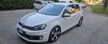 Volkswagen Golf 2.0 TSI 3p. GTI