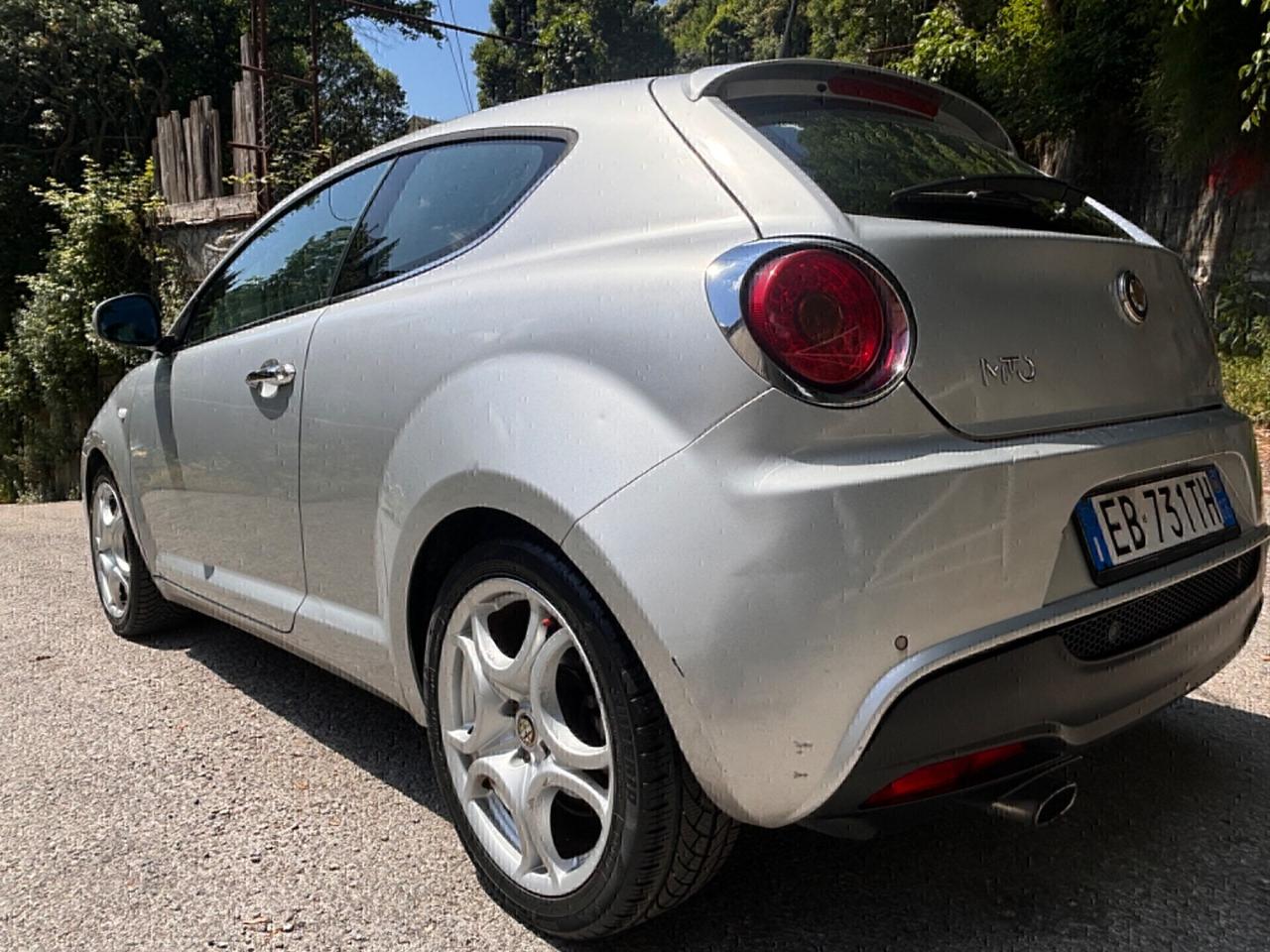 Alfa Romeo MiTo 1.3 JTDm-2 95 CV S&S Distinctive addetta per neopatentati