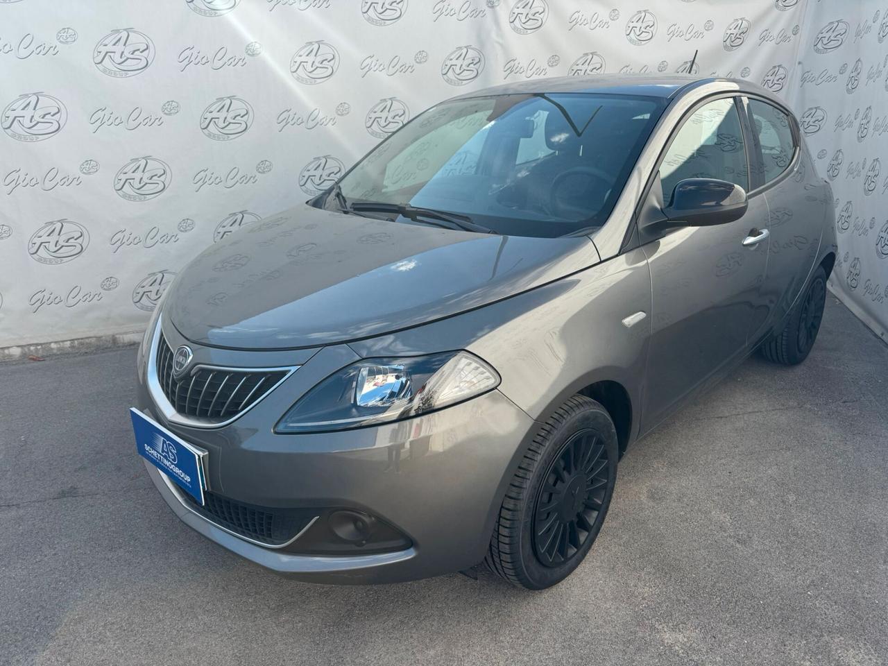 Lancia Ypsilon 1.0 FireFly 70cv Hybrid Silver