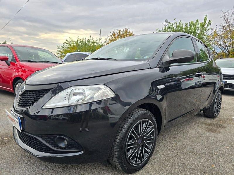 Lancia Ypsilon 1.2 69 CV 5 porte+ GPL Ecochic Gold