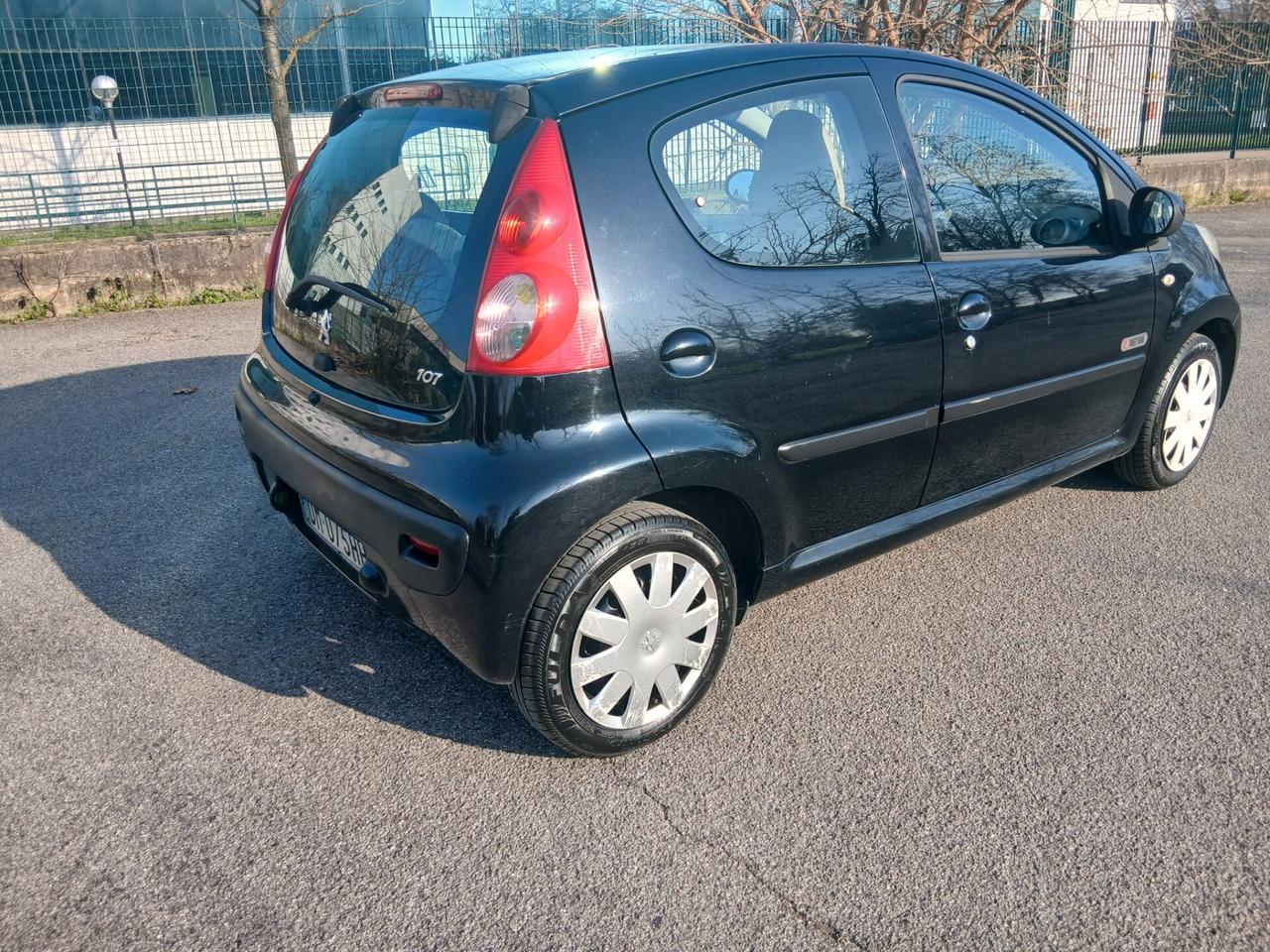 Peugeot 107 1.0 68CV 5p. Desir